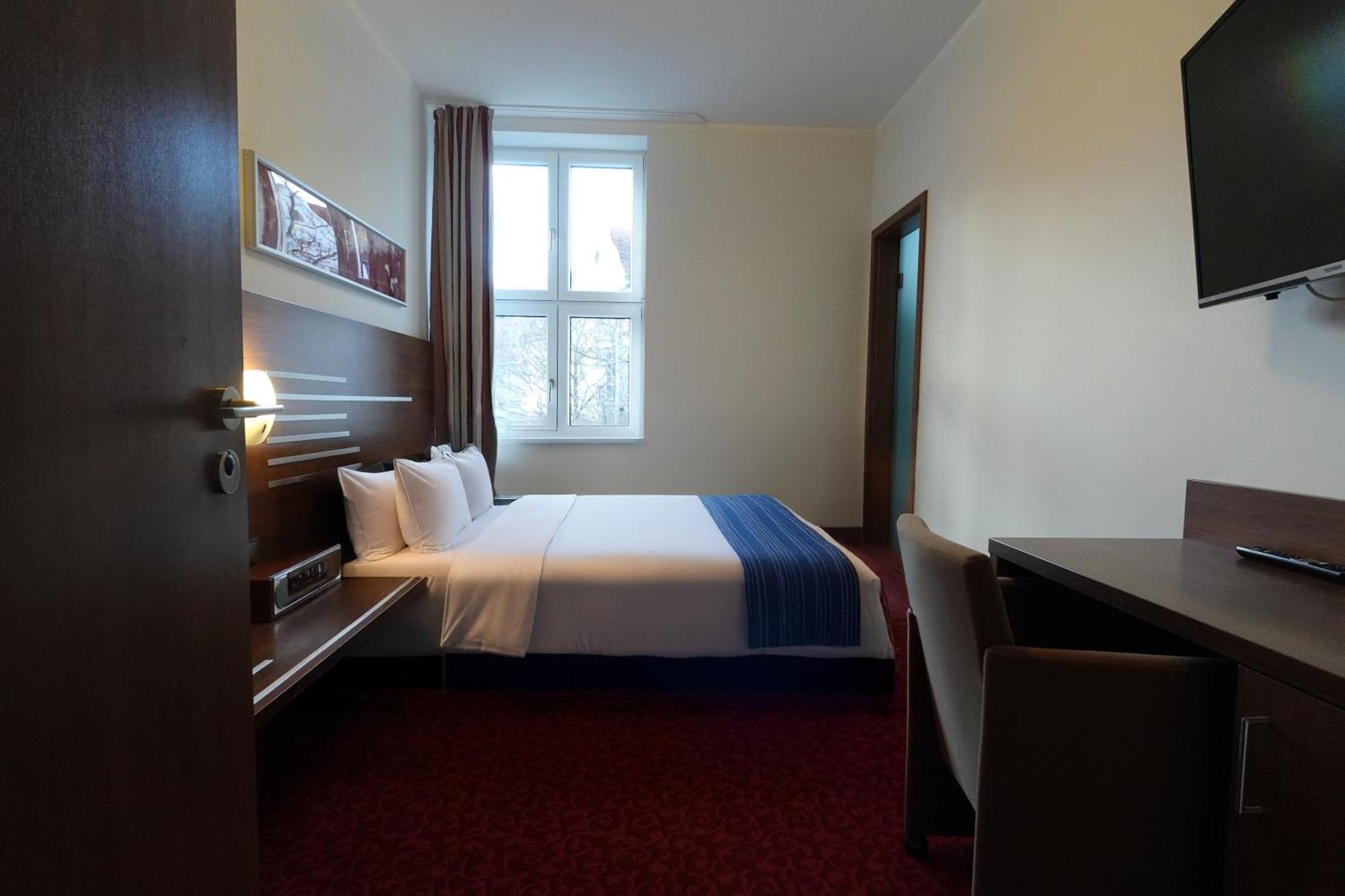 Hotel Bruehlerhoehe Erfurt Bagian luar foto
