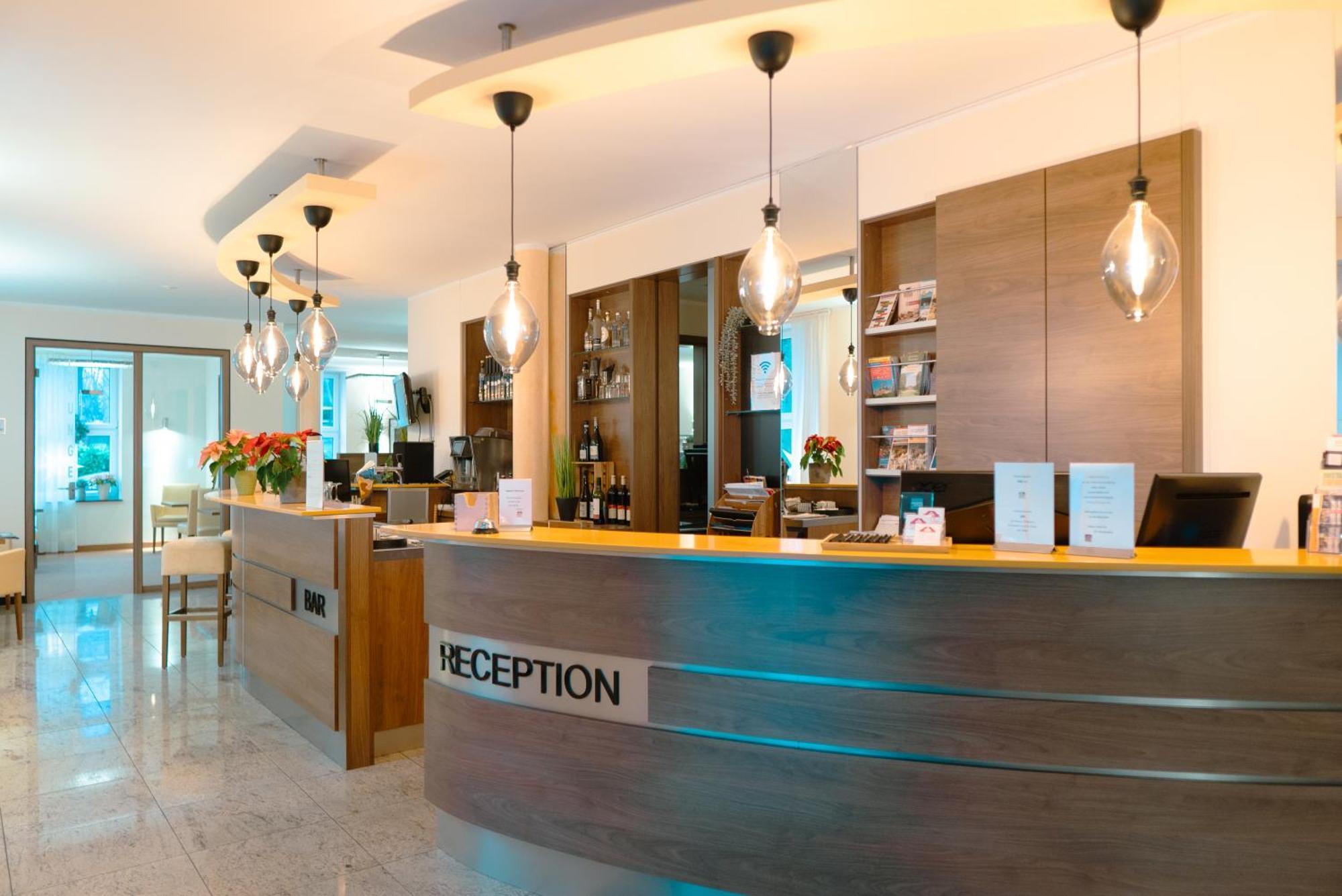 Hotel Bruehlerhoehe Erfurt Bagian luar foto